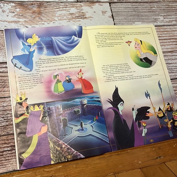 The Walt Disney Princess Treasure Chest Set (No Box) - Picture 3 of 15